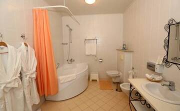 Фото номера КОТТЕДЖ Гостиница Resident Hotel Berezki г. Кугеси 48