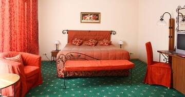 Фото номера ЛЮКС Гостиница Resident Hotel Berezki г. Кугеси 3